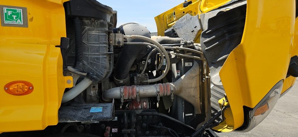 Day Cab Tractor-Heavy Duty Tractors-Freightliner-2020-Cascadia 11364ST-Tulsa-OK-305,437\n\t\tmiles-$ 45,250 - Image 15