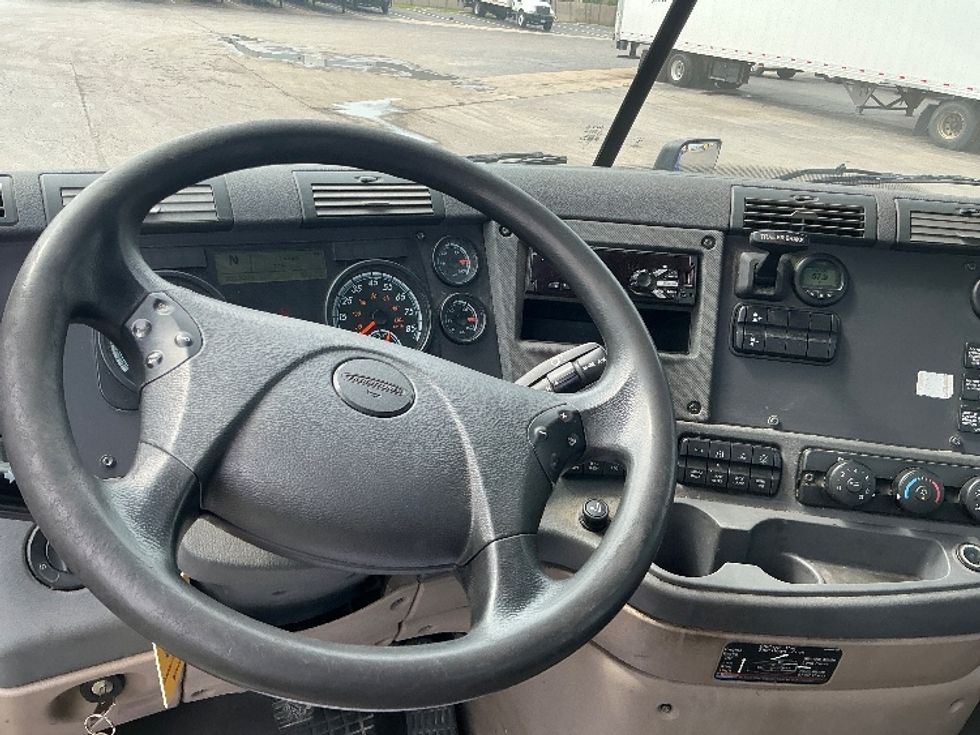 Day Cab Tractor-Heavy Duty Tractors-Freightliner-2020-Cascadia 11364ST-Tulsa-OK-360,328\n\t\tmiles-$ 49,000 - Image 11