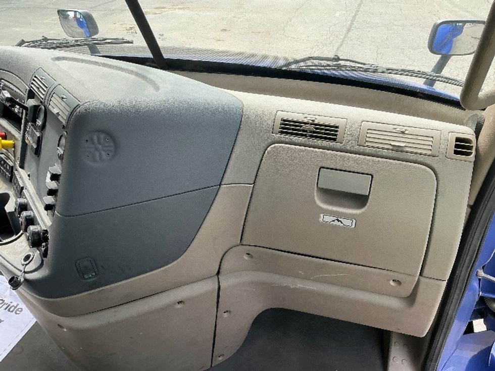 Day Cab Tractor-Heavy Duty Tractors-Freightliner-2020-Cascadia 11364ST-Tulsa-OK-360,328\n\t\tmiles-$ 49,000 - Image 13