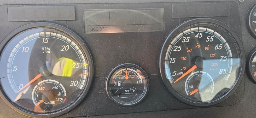 Day Cab Tractor-Heavy Duty Tractors-Freightliner-2020-Cascadia 11364ST-Tulsa-OK-360,328\n\t\tmiles-$ 49,000 - Image 18