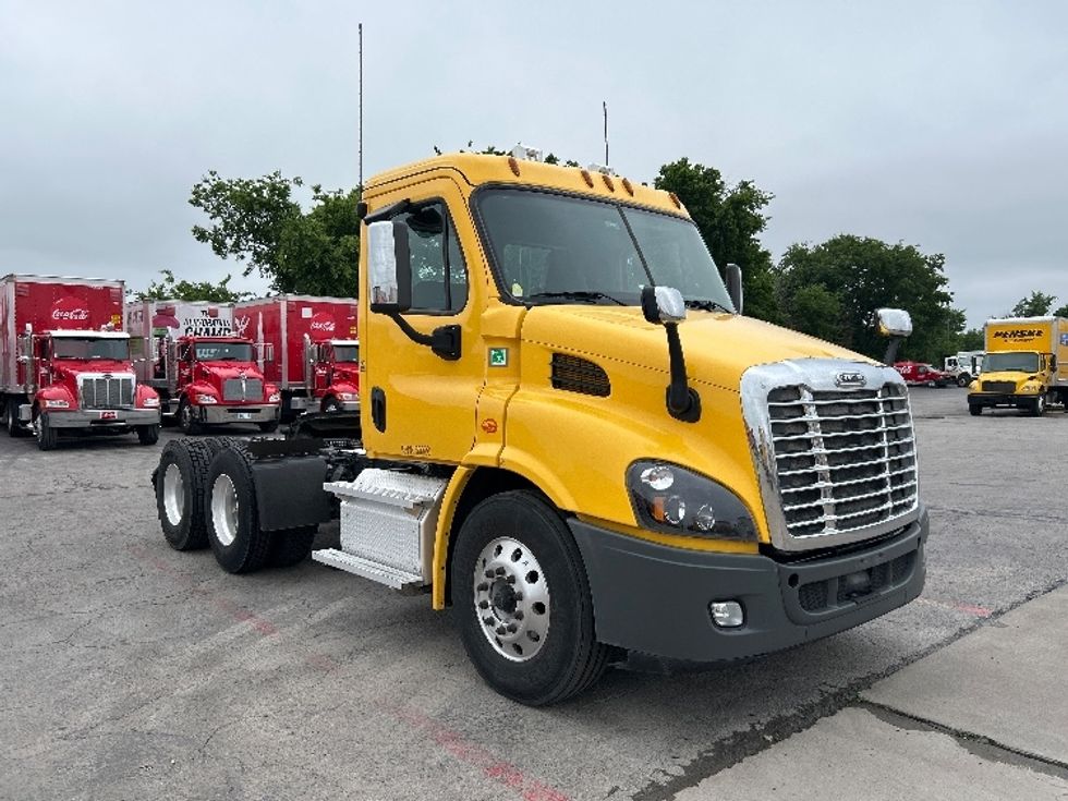 Day Cab Tractor-Heavy Duty Tractors-Freightliner-2020-Cascadia 11364ST-Tulsa-OK-494,623\n\t\tmiles-$ 31,250 - Image 1