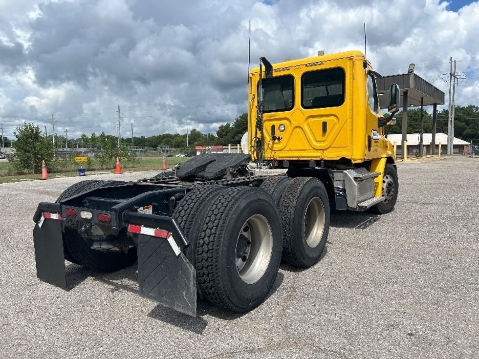 Day Cab Tractor-Heavy Duty Tractors-Freightliner-2020-Cascadia 11364ST-Tuscaloosa-AL-533,373\n\t\tmiles-$ 32,250 - Image 7