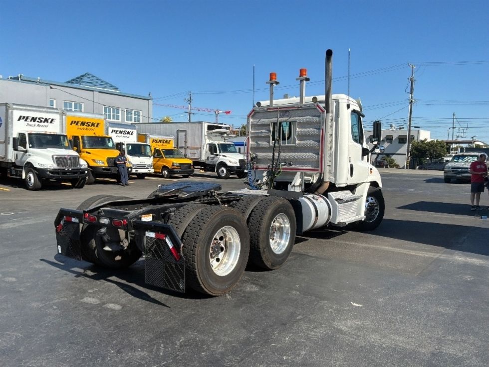Day Cab Tractor-Heavy Duty Tractors-Freightliner-2020-Cascadia 11364ST-West Sacramento-CA-62,227\n\t\tmiles-$ 63,500 - Image 7