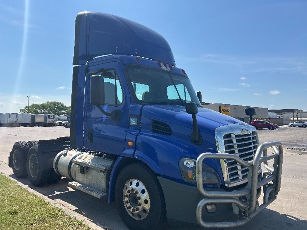 Day Cab Tractor-Heavy Duty Tractors-Freightliner-2020-Cascadia 11364ST-Wichita-KS-424,836\n\t\tmiles-$ 48,250 - Image 1
