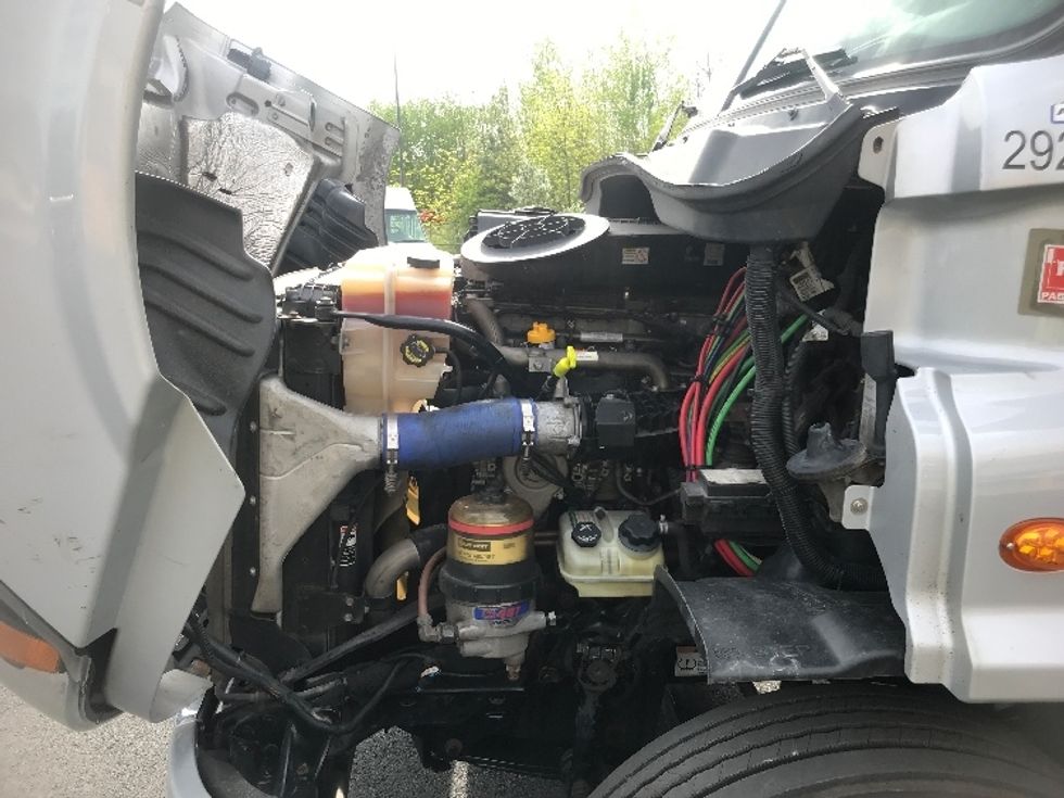 Day Cab Tractor-Heavy Duty Tractors-Freightliner-2020-Cascadia 11364ST-Wilkes Barre-PA-475,438\n\t\tmiles-$ 48,000 - Image 16