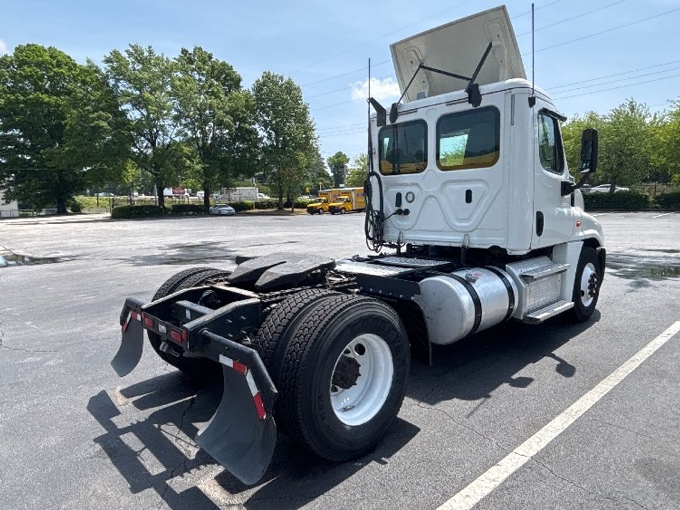 Day Cab Tractor-Heavy Duty Tractors-Freightliner-2020-Cascadia 12542ST-Atlanta-GA-456,204\n\t\tmiles-$ 34,000 - Image 7