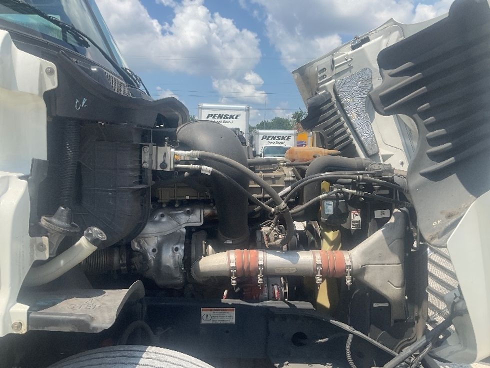 Day Cab Tractor-Heavy Duty Tractors-Freightliner-2020-Cascadia 12542ST-Conyers-GA-171,296\n\t\tmiles-$ 44,750 - Image 15