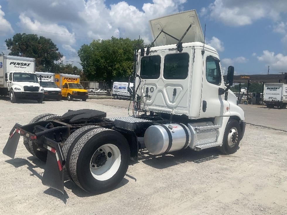 Day Cab Tractor-Heavy Duty Tractors-Freightliner-2020-Cascadia 12542ST-Conyers-GA-171,296\n\t\tmiles-$ 44,750 - Image 7