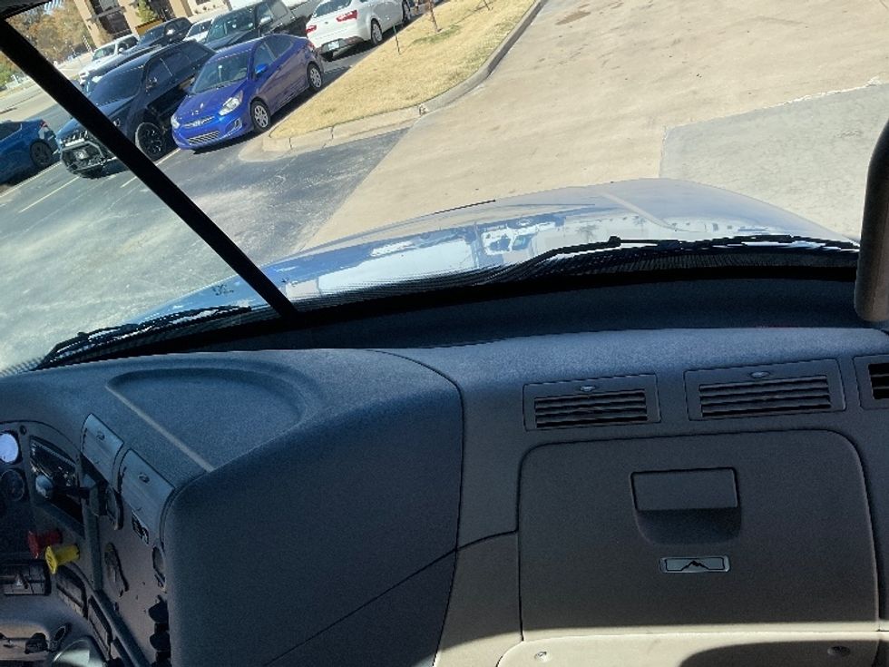 Day Cab Tractor-Heavy Duty Tractors-Freightliner-2020-Cascadia 12542ST-Dallas-TX-350,278\n\t\tmiles-$ 55,500 - Image 13