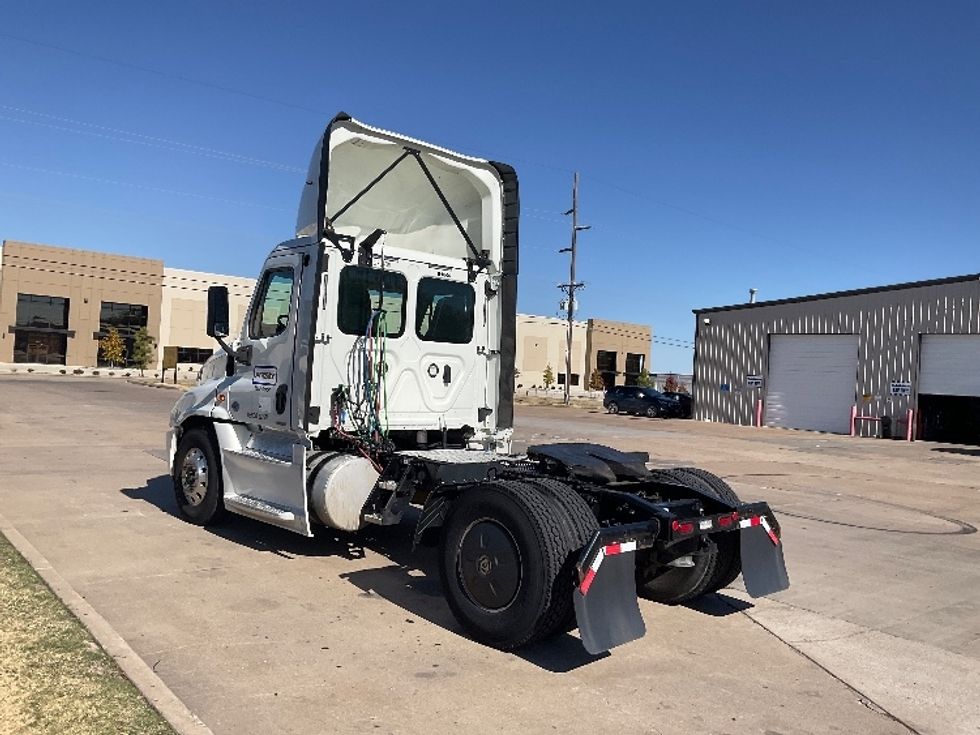 Day Cab Tractor-Heavy Duty Tractors-Freightliner-2020-Cascadia 12542ST-Dallas-TX-350,278\n\t\tmiles-$ 55,500 - Image 5