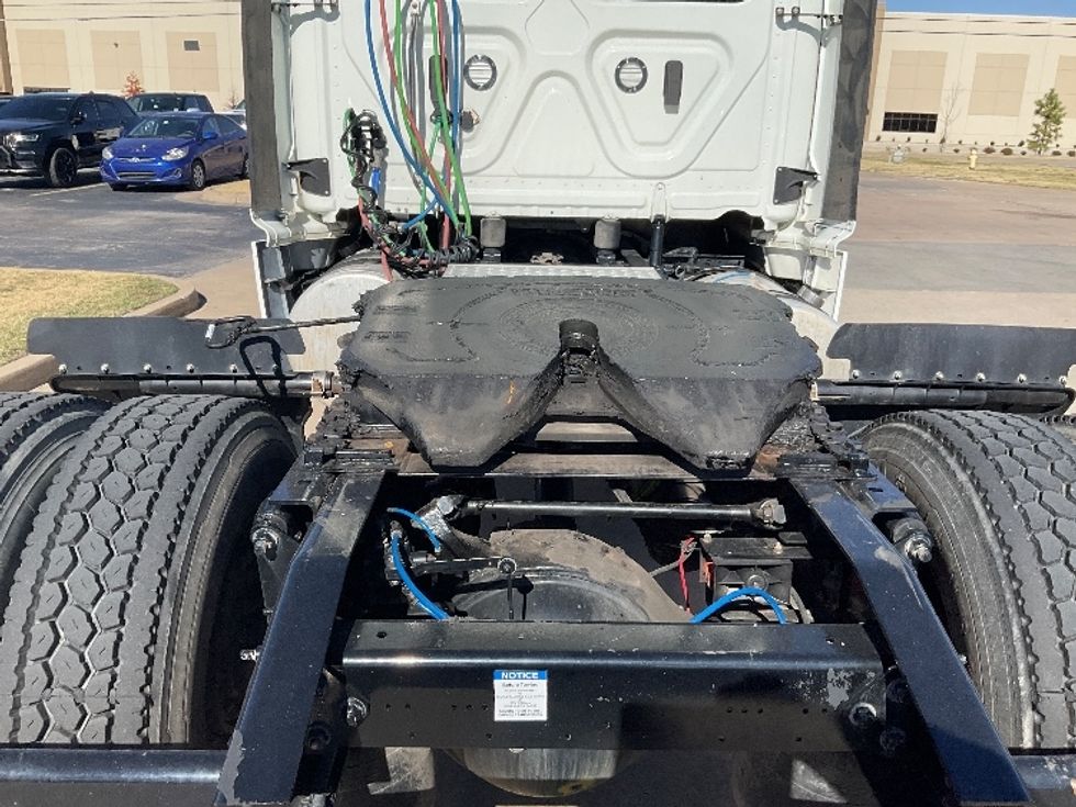 Day Cab Tractor-Heavy Duty Tractors-Freightliner-2020-Cascadia 12542ST-Dallas-TX-350,278\n\t\tmiles-$ 55,500 - Image 6