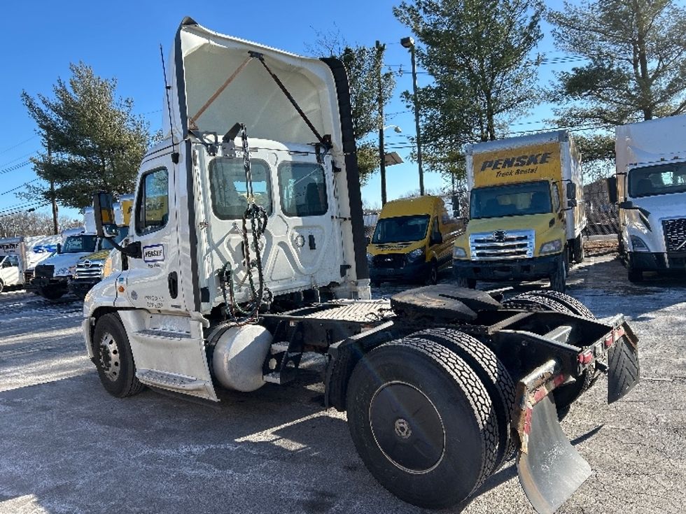 Day Cab Tractor-Heavy Duty Tractors-Freightliner-2020-Cascadia 12542ST-Dayton-NJ-367,576\n\t\tmiles-$ 46,000 - Image 5