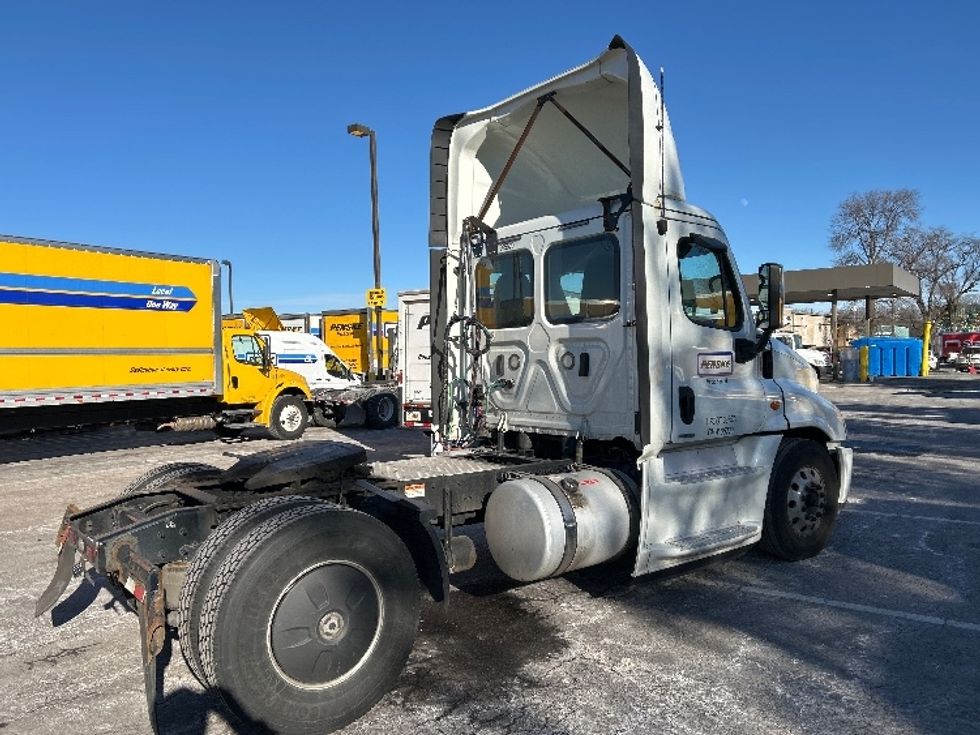 Day Cab Tractor-Heavy Duty Tractors-Freightliner-2020-Cascadia 12542ST-Dayton-NJ-367,576\n\t\tmiles-$ 46,000 - Image 7
