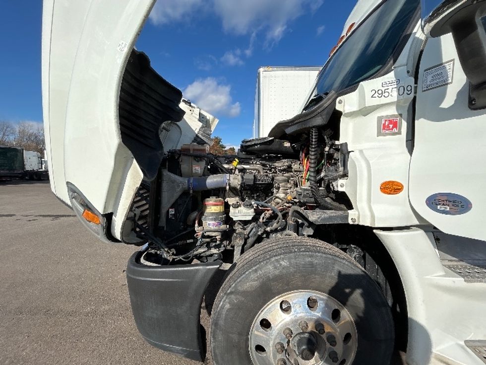 Day Cab Tractor-Heavy Duty Tractors-Freightliner-2020-Cascadia 12542ST-Elmira-NY-166,926\n\t\tmiles-$ 54,250 - Image 14