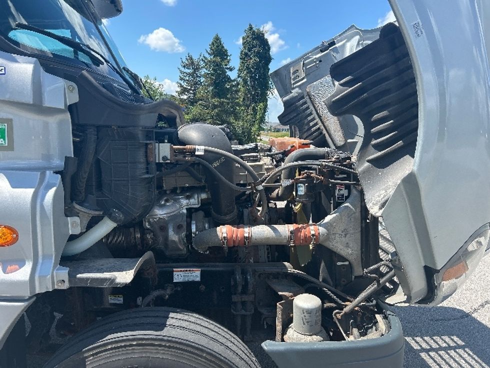Day Cab Tractor-Heavy Duty Tractors-Freightliner-2020-Cascadia 12542ST-Flower Mound-TX-186,794\n\t\tmiles-$ 49,750 - Image 15