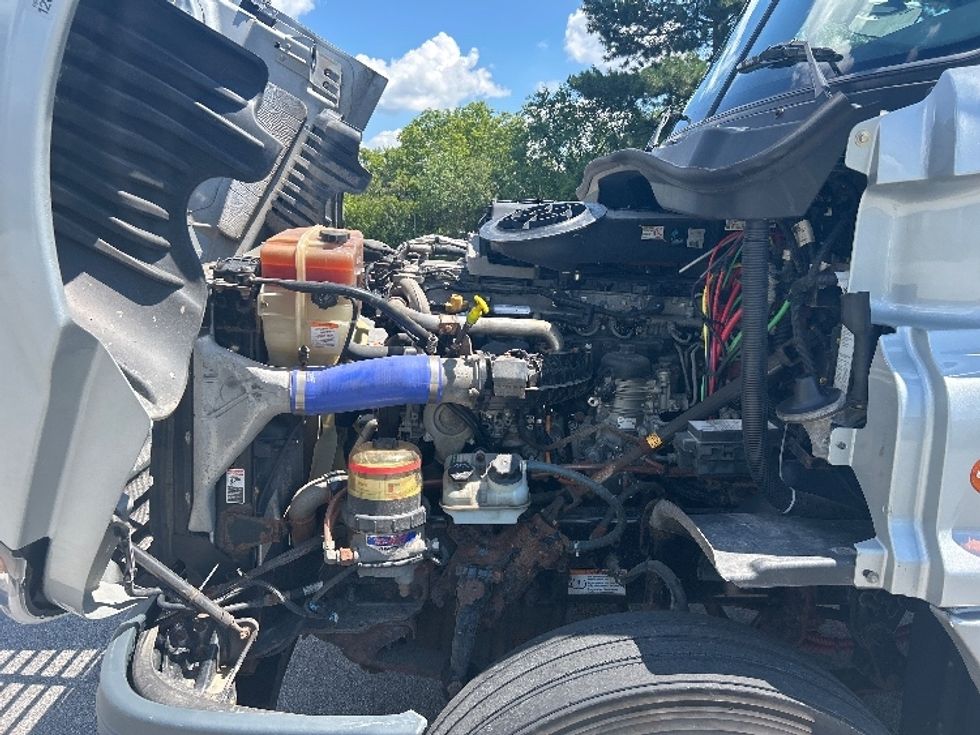 Day Cab Tractor-Heavy Duty Tractors-Freightliner-2020-Cascadia 12542ST-Flower Mound-TX-186,794\n\t\tmiles-$ 49,750 - Image 16