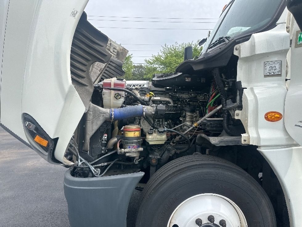 Day Cab Tractor-Heavy Duty Tractors-Freightliner-2020-Cascadia 12542ST-Forest Park-GA-385,043\n\t\tmiles-$ 31,500 - Image 16