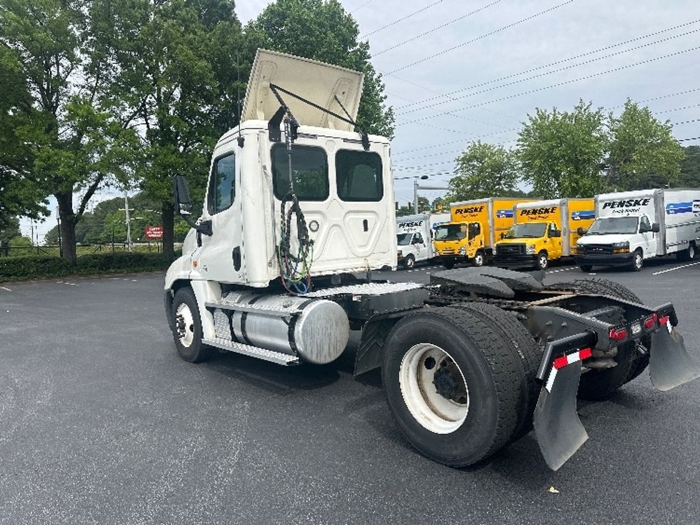 Day Cab Tractor-Heavy Duty Tractors-Freightliner-2020-Cascadia 12542ST-Forest Park-GA-385,043\n\t\tmiles-$ 31,500 - Image 5