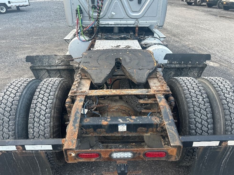 Day Cab Tractor-Heavy Duty Tractors-Freightliner-2020-Cascadia 12542ST-Fredonia-NY-272,912\n\t\tmiles-$ 44,000 - Image 6