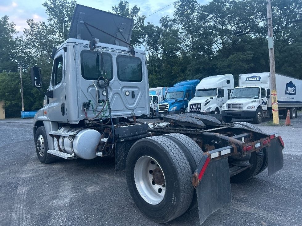 Day Cab Tractor-Heavy Duty Tractors-Freightliner-2020-Cascadia 12542ST-Fredonia-NY-315,821\n\t\tmiles-$ 41,750 - Image 5