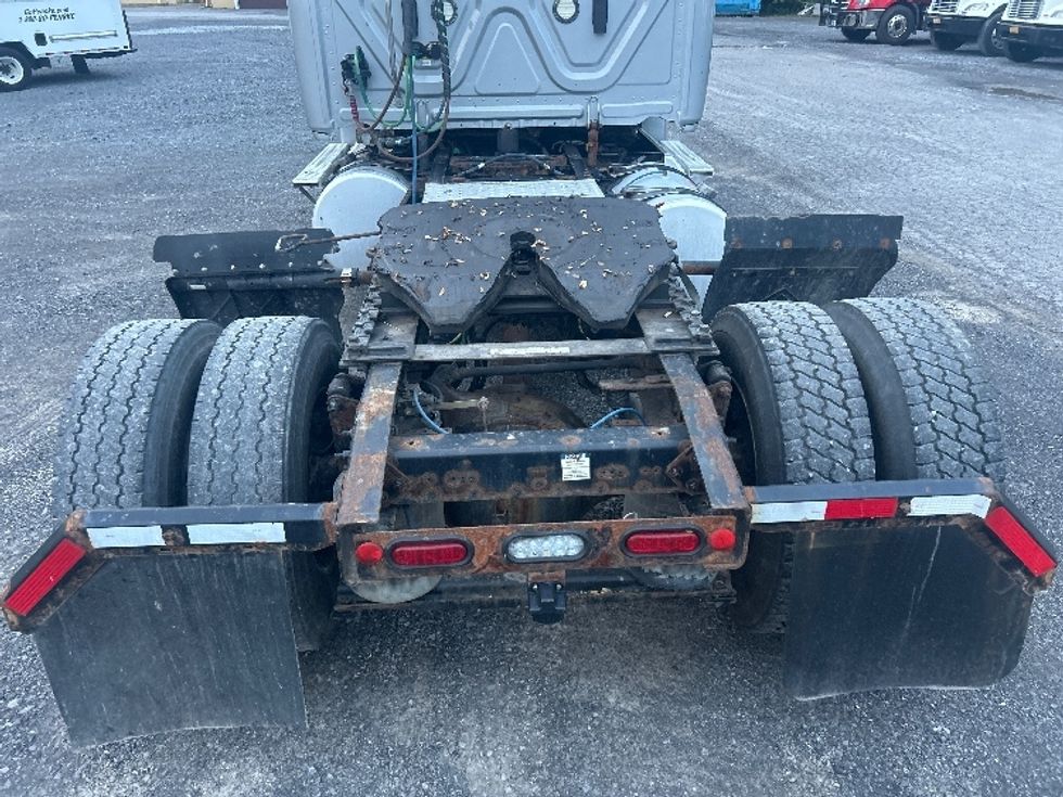 Day Cab Tractor-Heavy Duty Tractors-Freightliner-2020-Cascadia 12542ST-Fredonia-NY-315,821\n\t\tmiles-$ 41,750 - Image 6