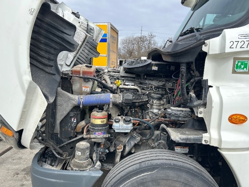 Day Cab Tractor-Heavy Duty Tractors-Freightliner-2020-Cascadia 12542ST-Indianapolis-IN-246,635\n\t\tmiles-$ 37,500 - Image 16