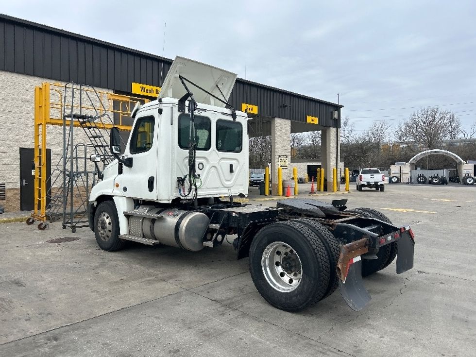 Day Cab Tractor-Heavy Duty Tractors-Freightliner-2020-Cascadia 12542ST-Indianapolis-IN-246,635\n\t\tmiles-$ 37,500 - Image 5