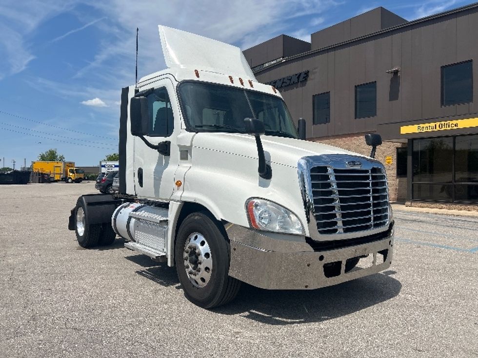 Day Cab Tractor-Heavy Duty Tractors-Freightliner-2020-Cascadia 12542ST-Kentwood-MI-268,569\n\t\tmiles-$ 33,750 - Image 1