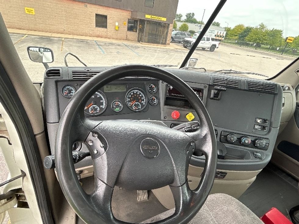 Day Cab Tractor-Heavy Duty Tractors-Freightliner-2020-Cascadia 12542ST-Kentwood-MI-372,025\n\t\tmiles-$ 38,250 - Image 11
