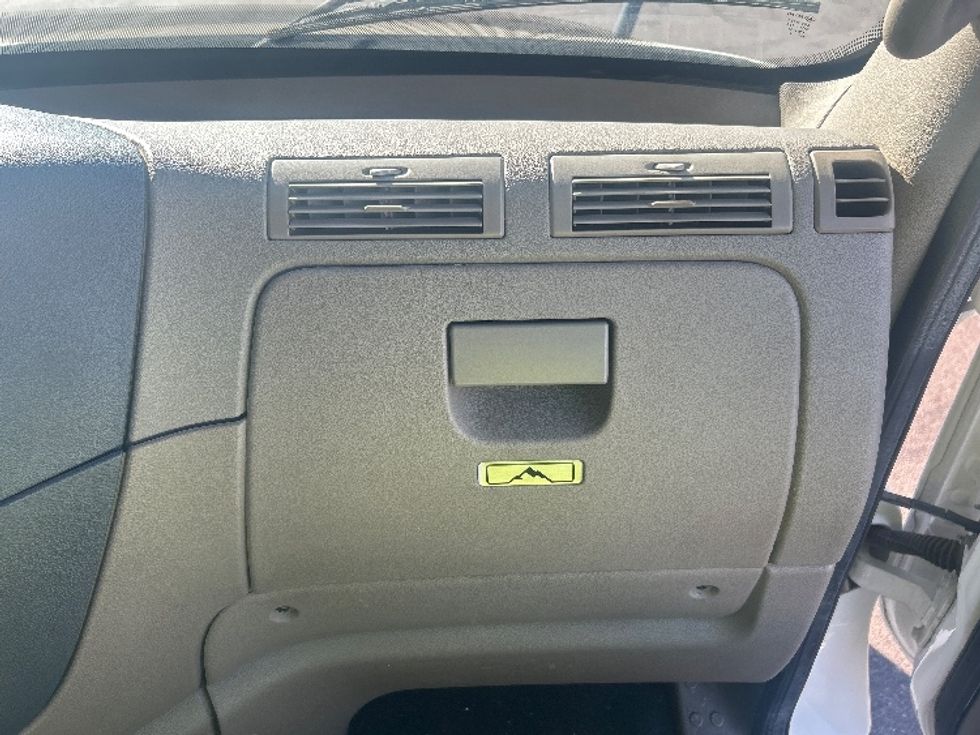 Day Cab Tractor-Heavy Duty Tractors-Freightliner-2020-Cascadia 12542ST-Phoenix-AZ-93,398\n\t\tmiles-$ 53,500 - Image 13