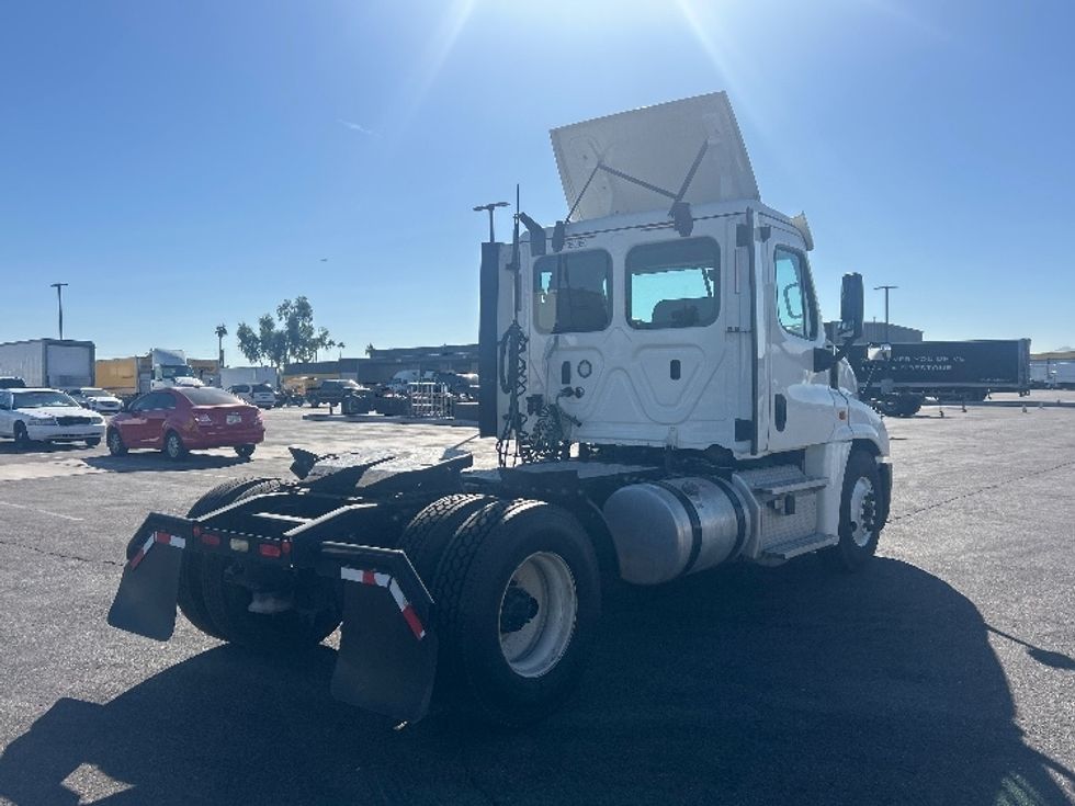 Day Cab Tractor-Heavy Duty Tractors-Freightliner-2020-Cascadia 12542ST-Phoenix-AZ-93,398\n\t\tmiles-$ 53,500 - Image 7