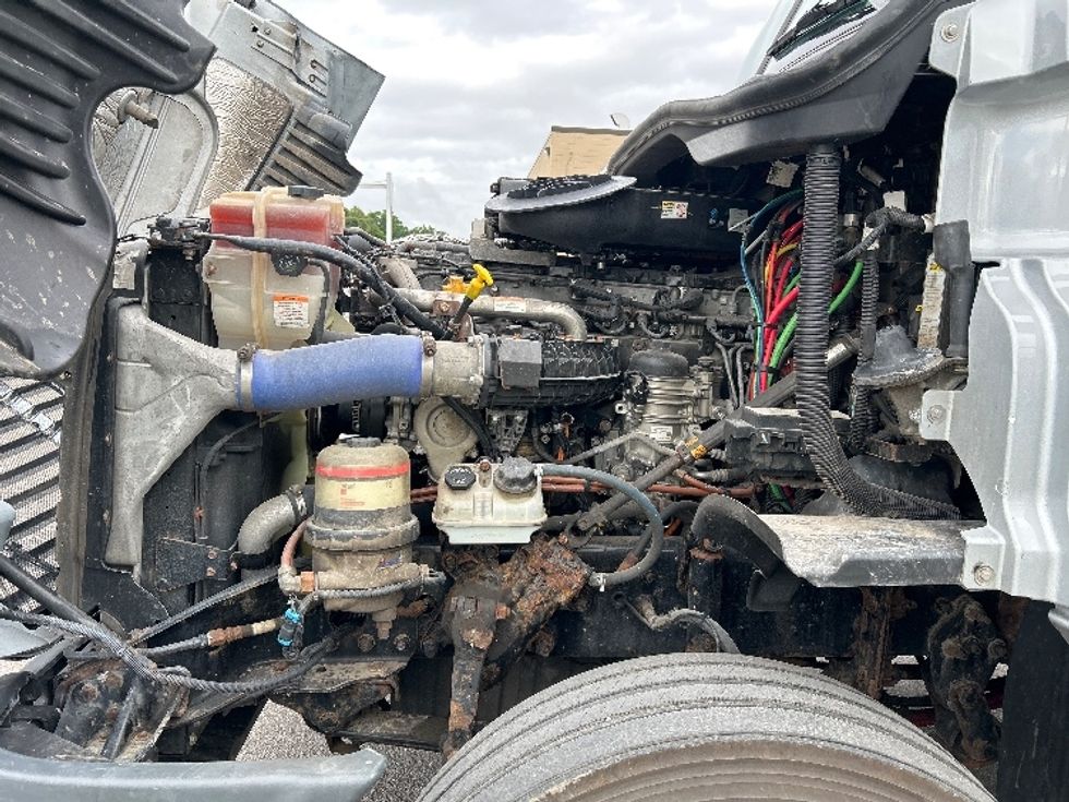 Day Cab Tractor-Heavy Duty Tractors-Freightliner-2020-Cascadia 12542ST-Rochester-NY-253,991\n\t\tmiles-$ 44,000 - Image 16