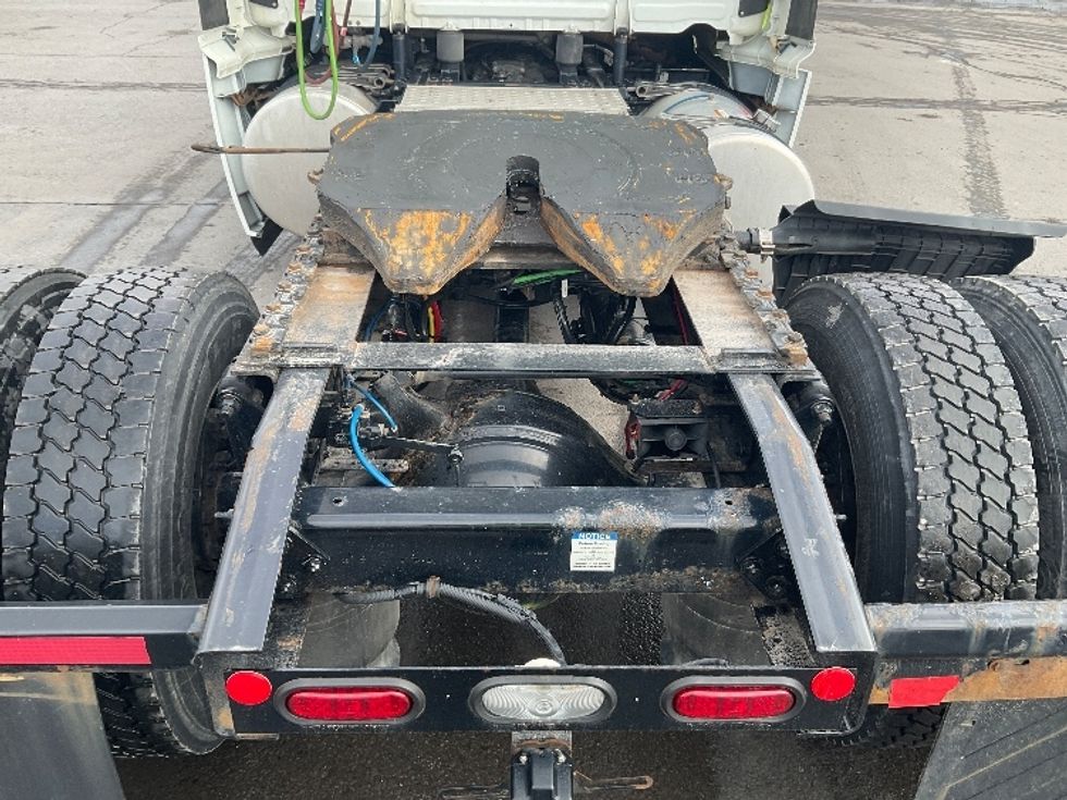 Day Cab Tractor-Heavy Duty Tractors-Freightliner-2020-Cascadia 12542ST-Wilkes Barre-PA-409,245\n\t\tmiles-$ 38,500 - Image 6