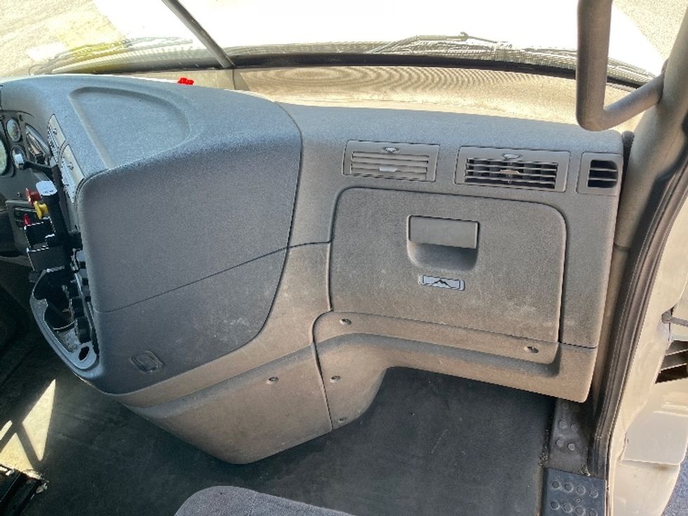 Day Cab Tractor-Heavy Duty Tractors-Freightliner-2020-Cascadia 12564ST-Albuquerque-NM-442,176\n\t\tmiles-$ 36,500 - Image 13