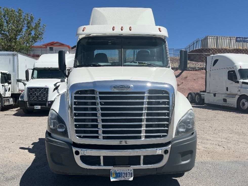 Day Cab Tractor-Heavy Duty Tractors-Freightliner-2020-Cascadia 12564ST-Albuquerque-NM-442,176\n\t\tmiles-$ 36,500 - Image 2
