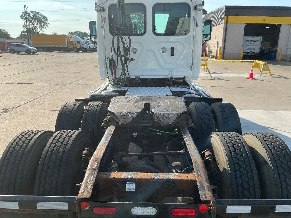 Day Cab Tractor-Heavy Duty Tractors-Freightliner-2020-Cascadia 12564ST-Allen Park-MI-220,321\n\t\tmiles-$ 55,500 - Image 6