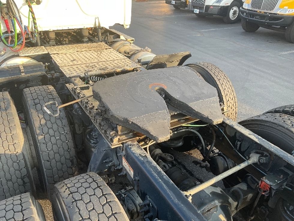 Day Cab Tractor-Heavy Duty Tractors-Freightliner-2020-Cascadia 12564ST-Augusta-GA-572,530\n\t\tmiles-$ 32,500 - Image 18