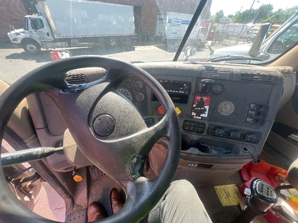 Day Cab Tractor-Heavy Duty Tractors-Freightliner-2020-Cascadia 12564ST-Baltimore-MD-234,636\n\t\tmiles-$ 50,750 - Image 11