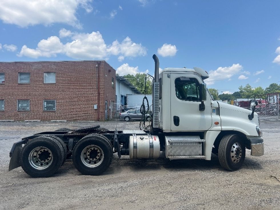 Day Cab Tractor-Heavy Duty Tractors-Freightliner-2020-Cascadia 12564ST-Baltimore-MD-259,679\n\t\tmiles-$ 49,250 - Image 8