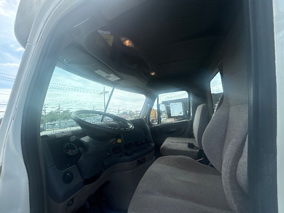 Day Cab Tractor-Heavy Duty Tractors-Freightliner-2020-Cascadia 12564ST-Beaumont-TX-245,882\n\t\tmiles-$ 57,000 - Image 10