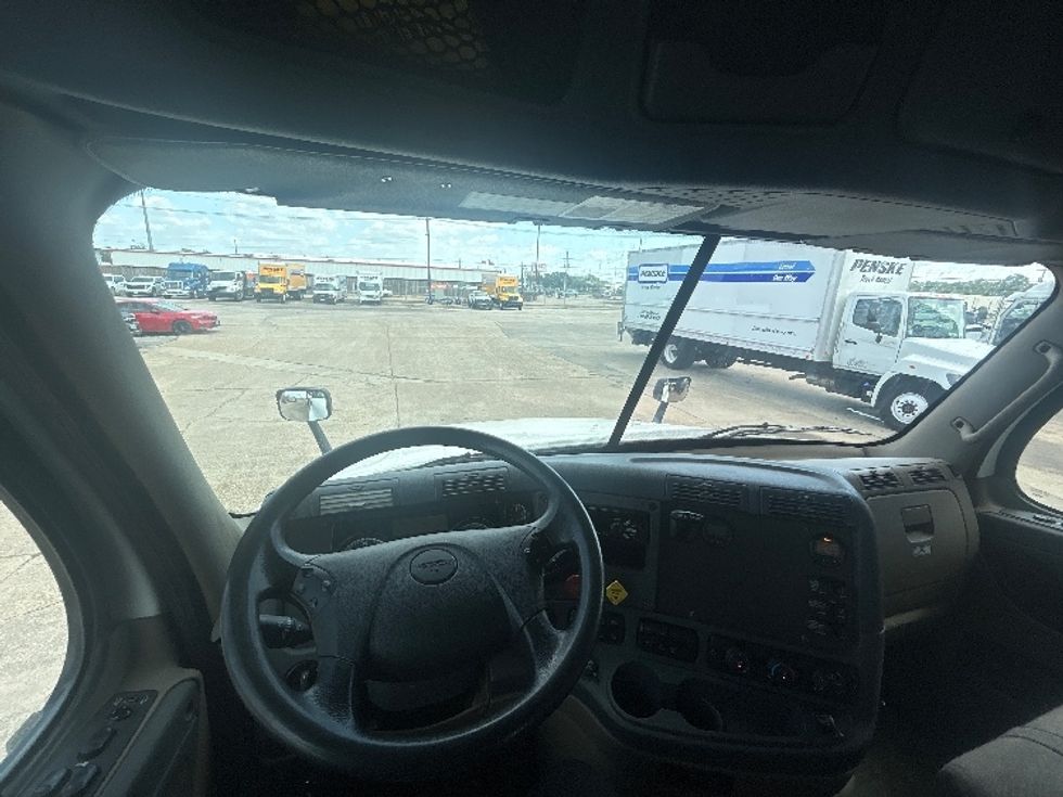 Day Cab Tractor-Heavy Duty Tractors-Freightliner-2020-Cascadia 12564ST-Beaumont-TX-245,882\n\t\tmiles-$ 57,000 - Image 11