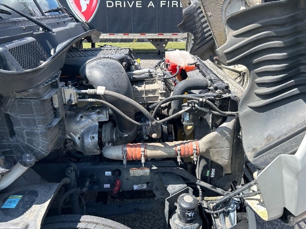 Day Cab Tractor-Heavy Duty Tractors-Freightliner-2020-Cascadia 12564ST-Birmingham-AL-417,302\n\t\tmiles-$ 42,750 - Image 16