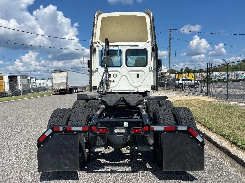 Day Cab Tractor-Heavy Duty Tractors-Freightliner-2020-Cascadia 12564ST-Birmingham-AL-417,302\n\t\tmiles-$ 42,750 - Image 6