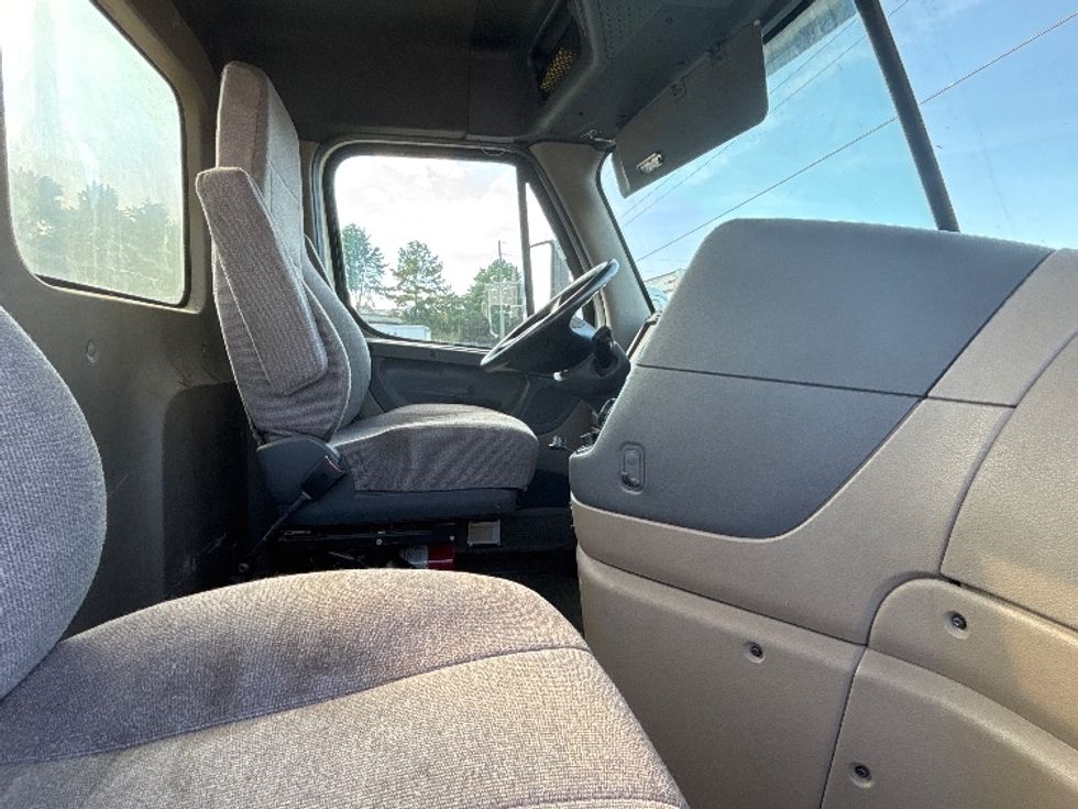 Day Cab Tractor-Heavy Duty Tractors-Freightliner-2020-Cascadia 12564ST-Birmingham-AL-457,886\n\t\tmiles-$ 44,750 - Image 13