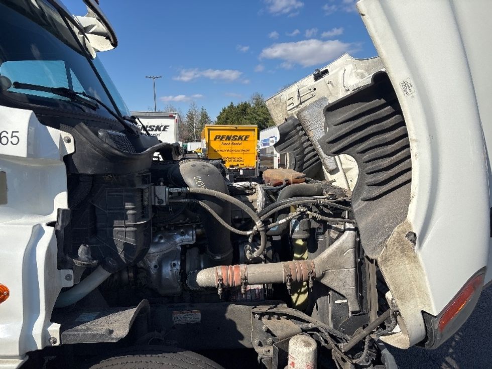 Day Cab Tractor-Heavy Duty Tractors-Freightliner-2020-Cascadia 12564ST-Capitol Heights-MD-125,730\n\t\tmiles-$ 58,000 - Image 15