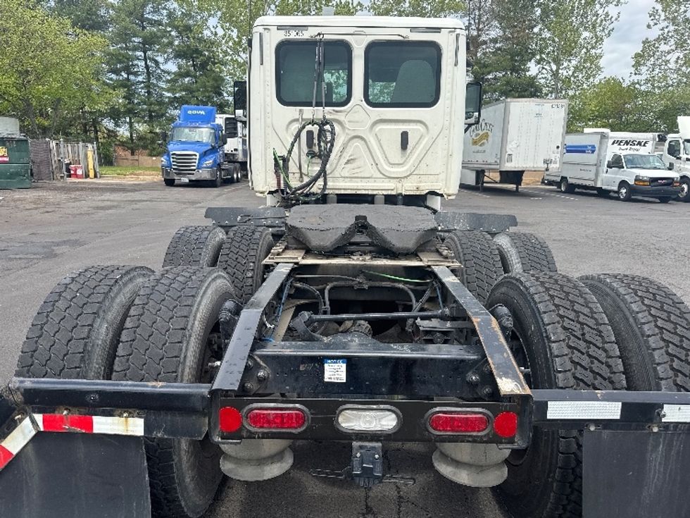 Day Cab Tractor-Heavy Duty Tractors-Freightliner-2020-Cascadia 12564ST-Capitol Heights-MD-125,730\n\t\tmiles-$ 58,000 - Image 6