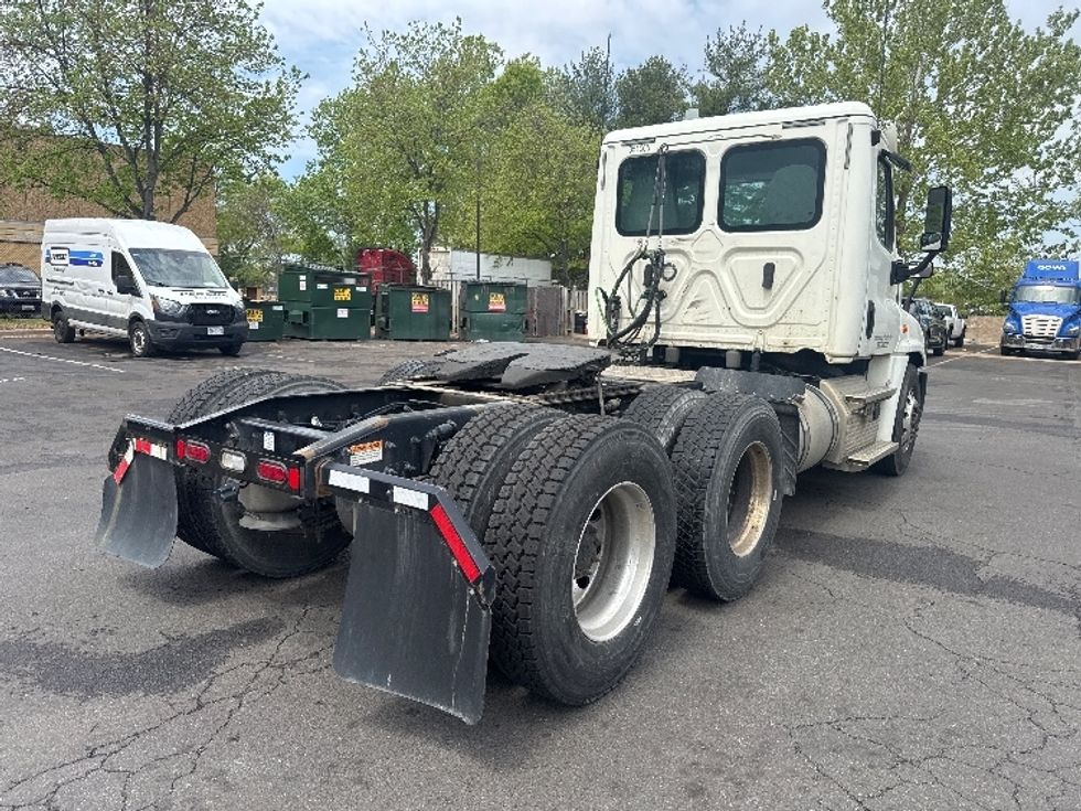 Day Cab Tractor-Heavy Duty Tractors-Freightliner-2020-Cascadia 12564ST-Capitol Heights-MD-125,730\n\t\tmiles-$ 58,000 - Image 7
