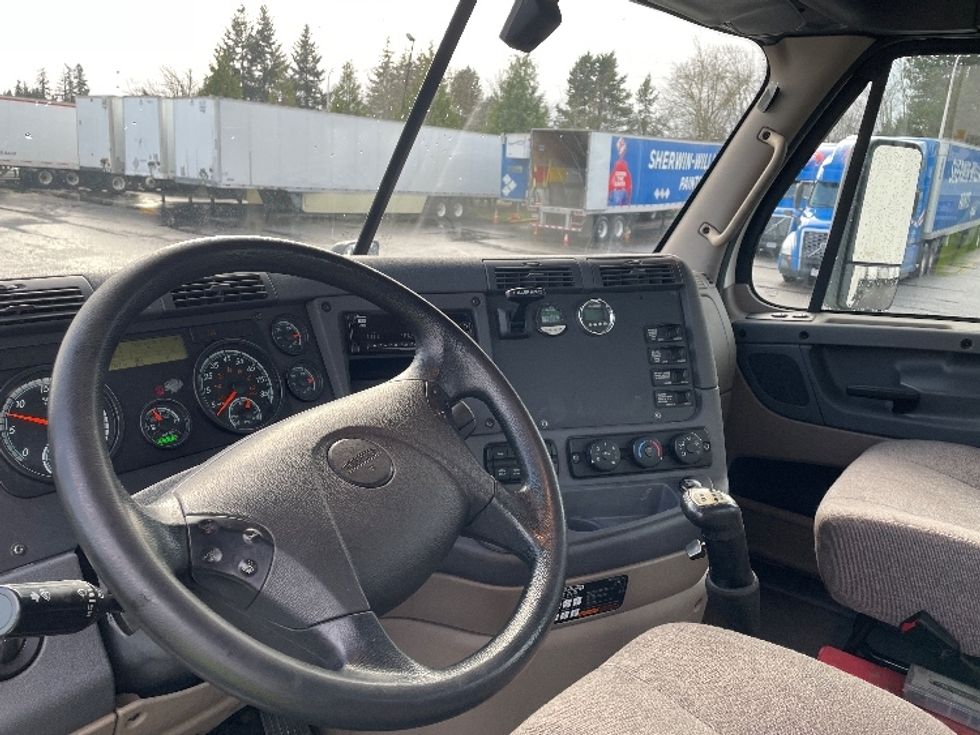 Day Cab Tractor-Heavy Duty Tractors-Freightliner-2020-Cascadia 12564ST-Clackamas-OR-177,098\n\t\tmiles-$ 55,500 - Image 10