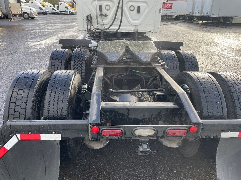 Day Cab Tractor-Heavy Duty Tractors-Freightliner-2020-Cascadia 12564ST-Clackamas-OR-177,098\n\t\tmiles-$ 55,500 - Image 6