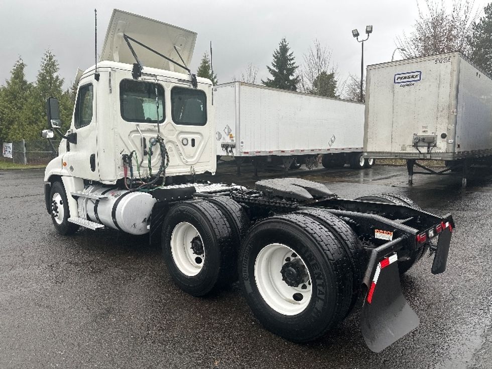 Day Cab Tractor-Heavy Duty Tractors-Freightliner-2020-Cascadia 12564ST-Clackamas-OR-371,795\n\t\tmiles-$ 43,000 - Image 5